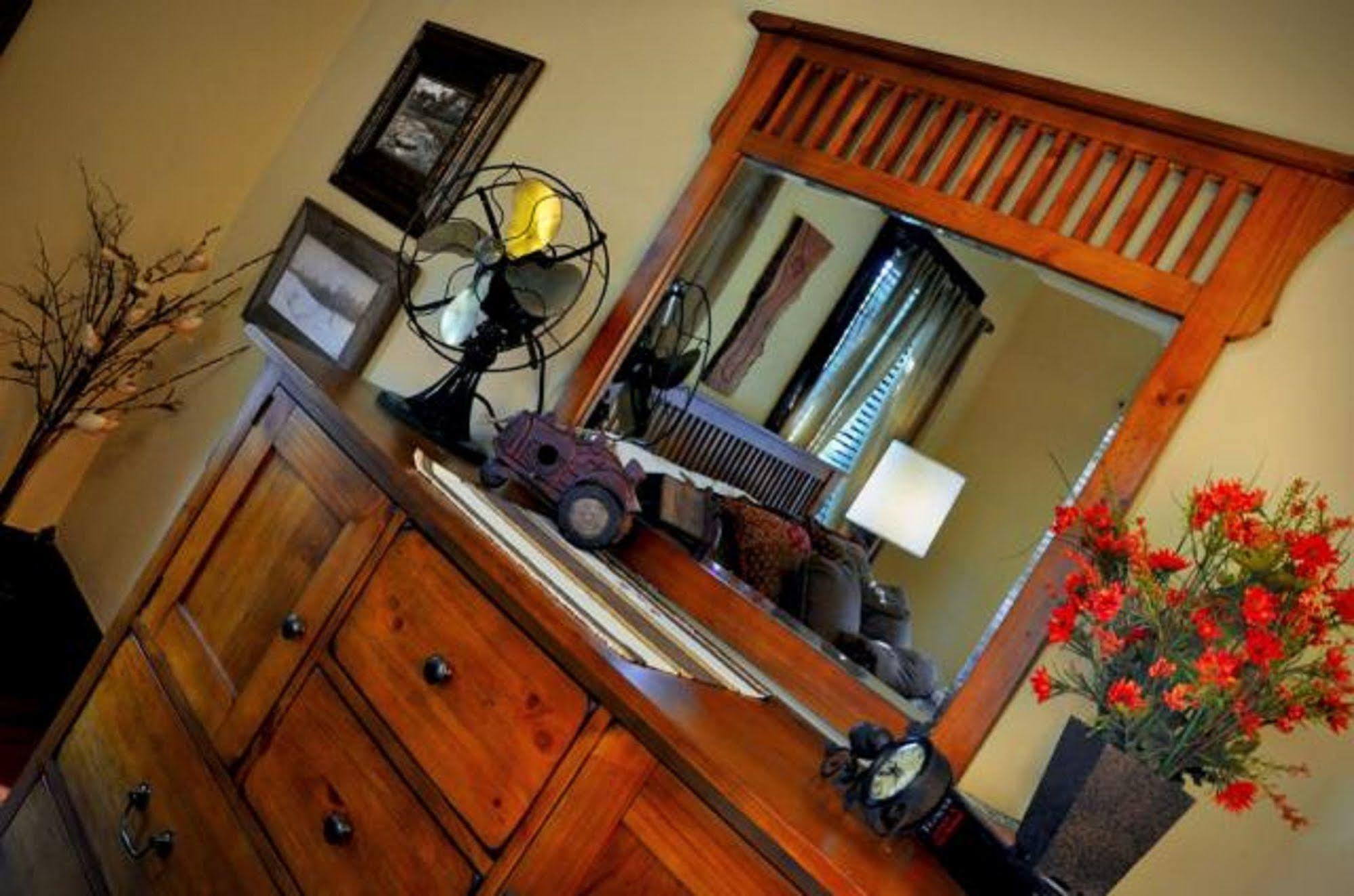 Texas Forest Country Retreat Huntington ภายนอก รูปภาพ
