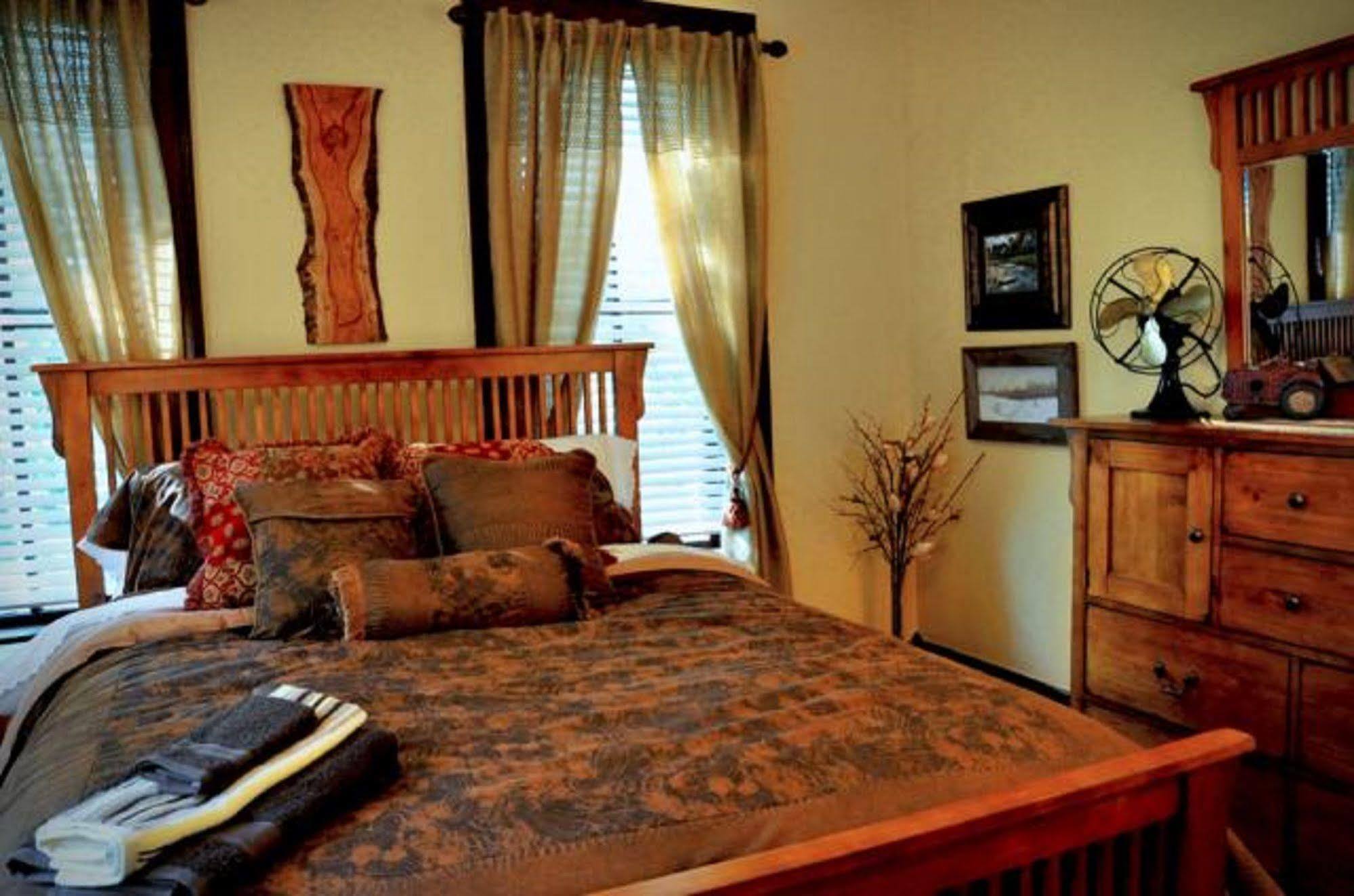 Texas Forest Country Retreat Huntington ภายนอก รูปภาพ