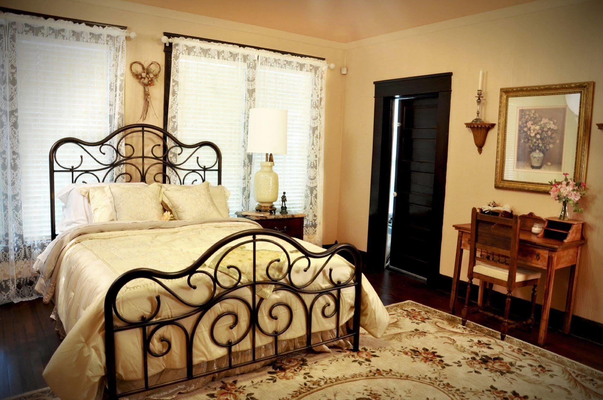 Texas Forest Country Retreat Huntington ภายนอก รูปภาพ